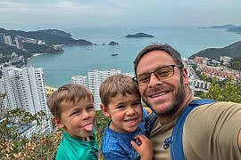 Tsz Lo Lan Shan Path Hong Kong